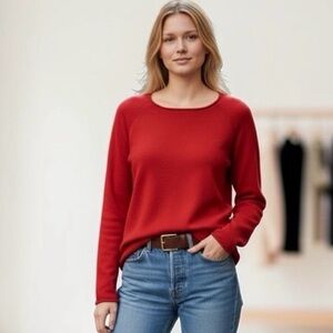 Eddie Bauer Classic Red Crewneck Sweater – Women’s Medium Ribbed Knit Pullover